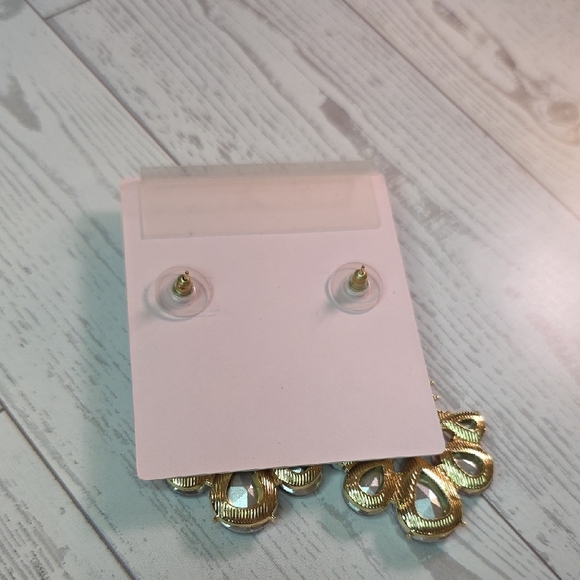 Rachel Parcell Lavender and Blush Drop Earrings - Picture 5 of 5